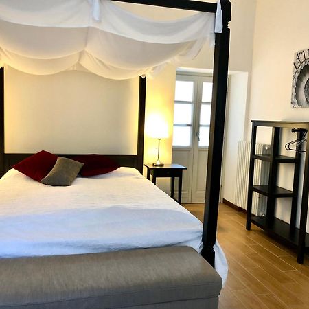 Villa Maghetti - Modernized Flat In Historic Palazzo In The Center Of Луїно Екстер'єр фото