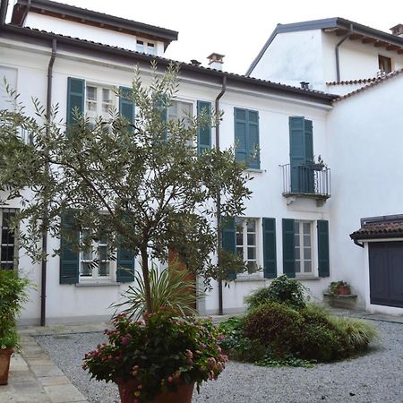 Villa Maghetti - Modernized Flat In Historic Palazzo In The Center Of Луїно Екстер'єр фото
